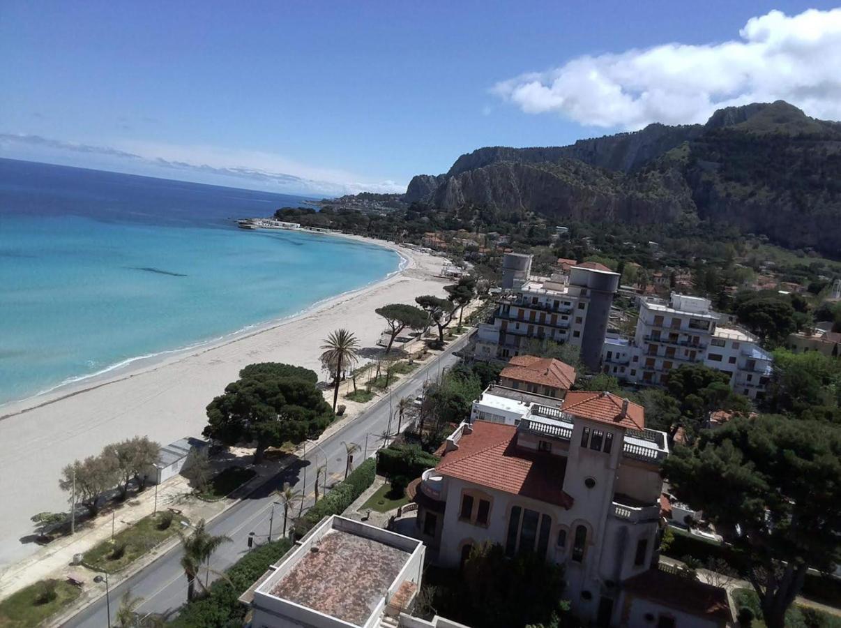 Villa Azzurra Beachfront Mondello - Palermo Exterior photo
